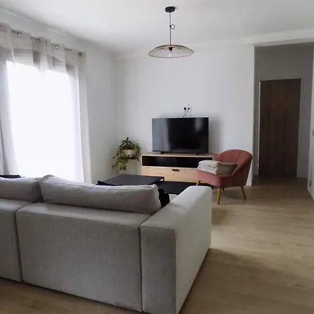 Near Canet, Renovated *