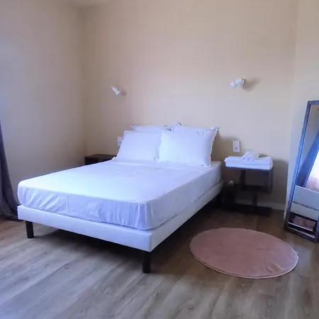 Near Canet, Renovated Περπινιάν